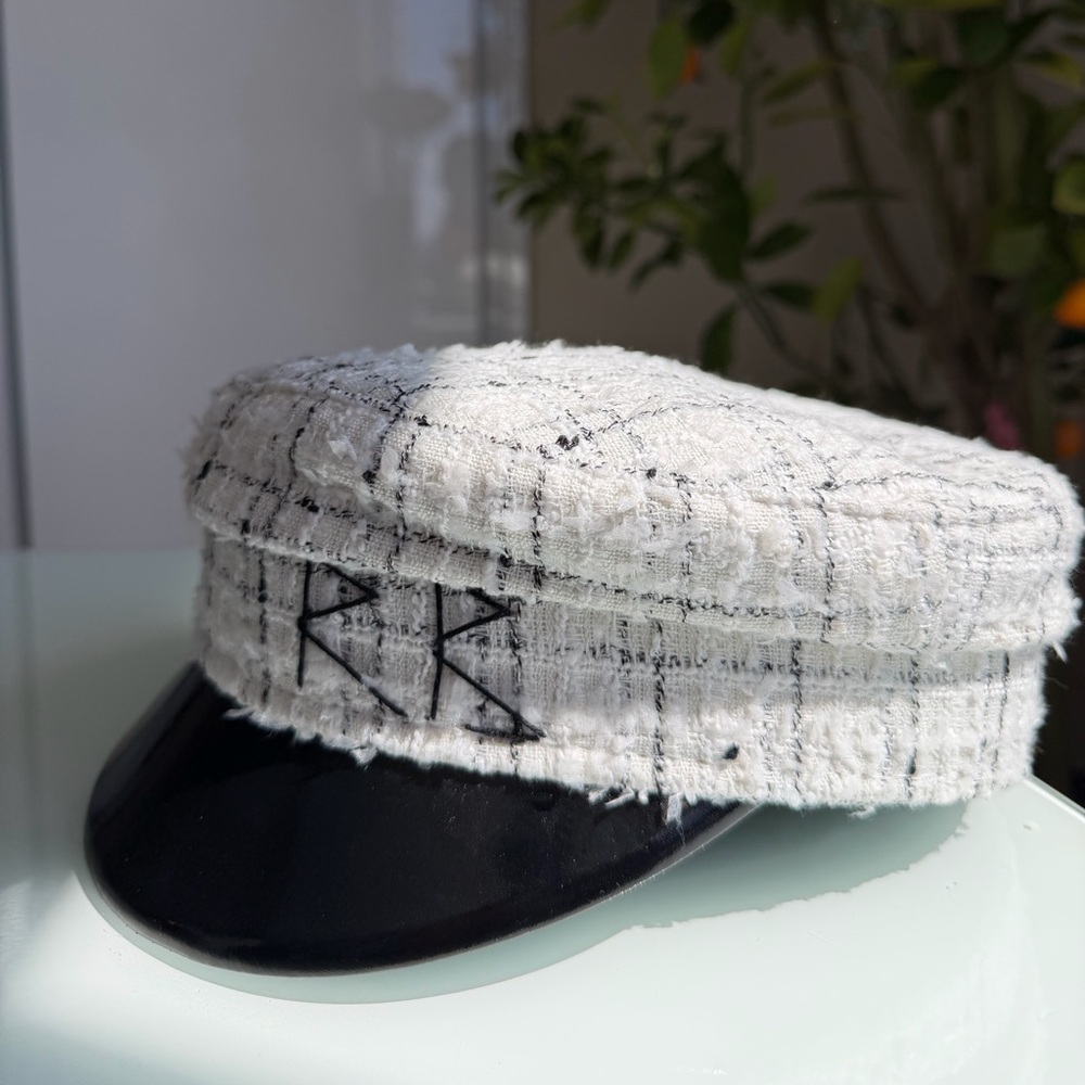 Tweed Baker Boy Cap with Black Patent Visor - Picture 2 of 2